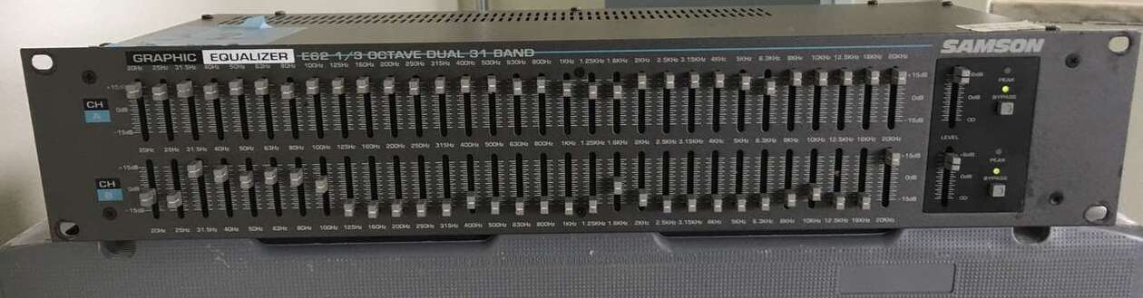 Samson E62 1/3 graphic equalizer - 1 100:- • Vend